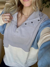 Load image into Gallery viewer, Kai Colorblock Half Snap Sweatshirt